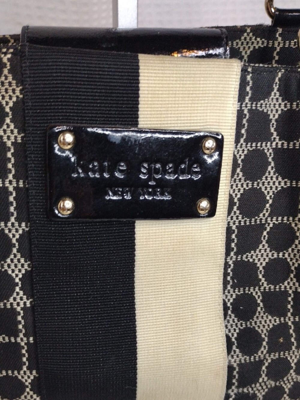 kate spade Black and Cream Patterned Shoulder Bag - Picture 3 of 11